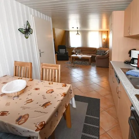 Karin 02 Mit Balkon In West Lage Bis Zu 4 Personen In Appartamento