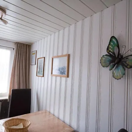 Karin 02 Mit Balkon In West Lage Bis Zu 4 Personen In * Büsum